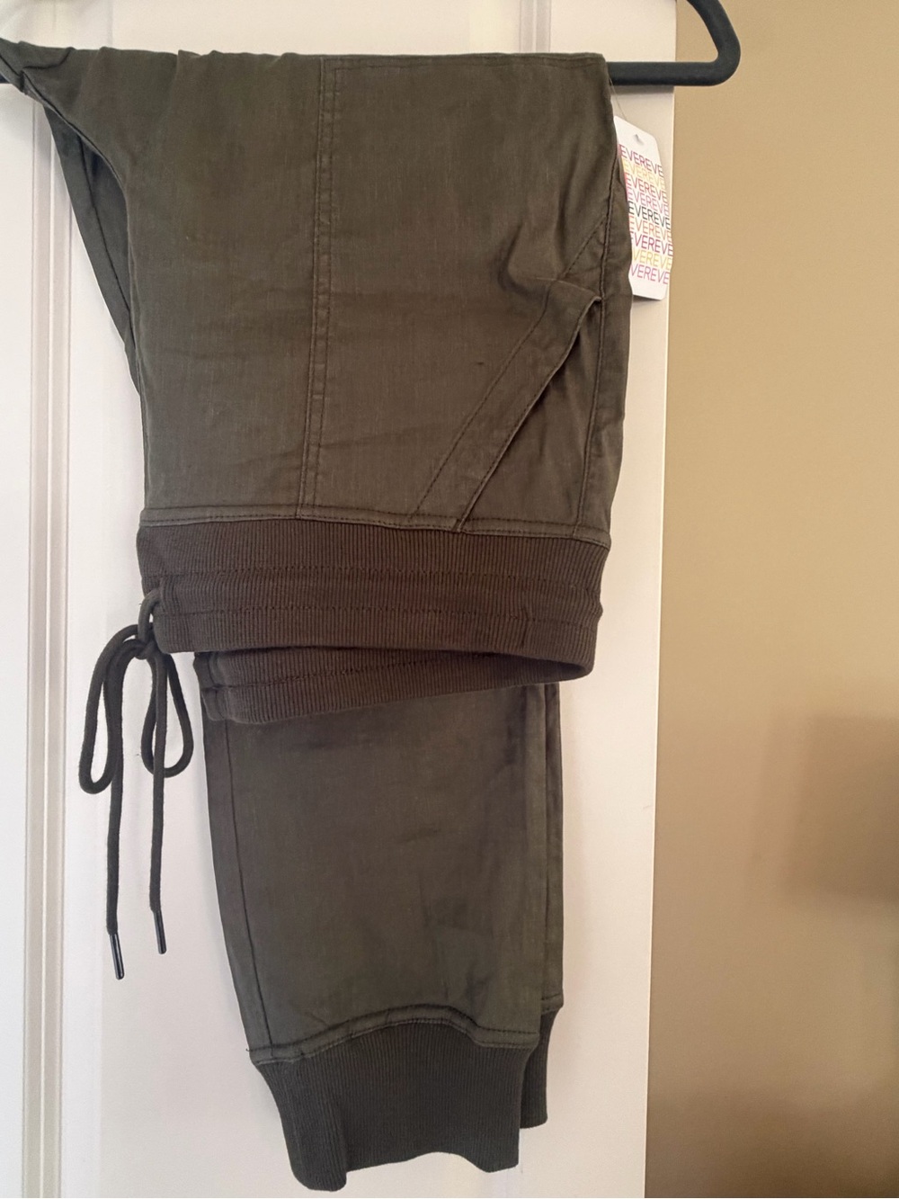 NWT EVEREVE Level 99 Gabrielle Jogger Military Chic XL